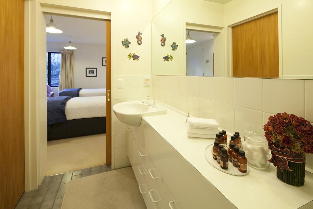 Apartments At Spinnaker Bay Queenstown Exterior photo