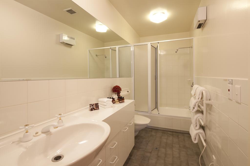 Apartments At Spinnaker Bay Queenstown Exterior photo
